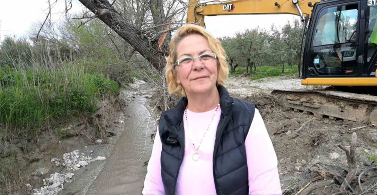 Akhisar'da Dere Temizlik Çalışmaları Hız Kesmiyor