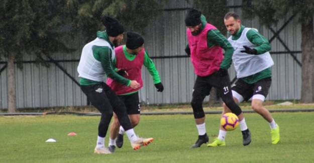 Akhisarspor’da Çaykur Rizespor Mesaisi!