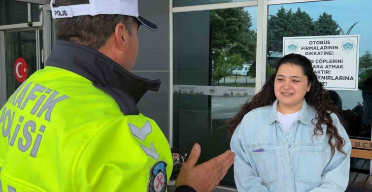 Aksaray Otogarında Trafik Polisi Uyarıları