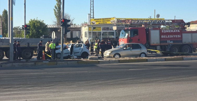 Aksaray'da Feci Kaza: Anne Hayatını Kaybetti, Oğlu Yaralandı