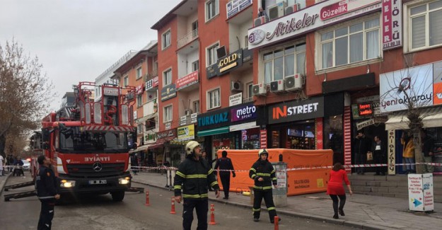 Aksaray'da İntihar Girişiminde Bulunan Şahsı, Emniyet Müdürü İkna Etti