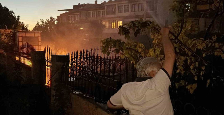 Aksaray'da kreş bahçesinde çıkan yangına çocuklar su bidonlarıyla müdahale etti