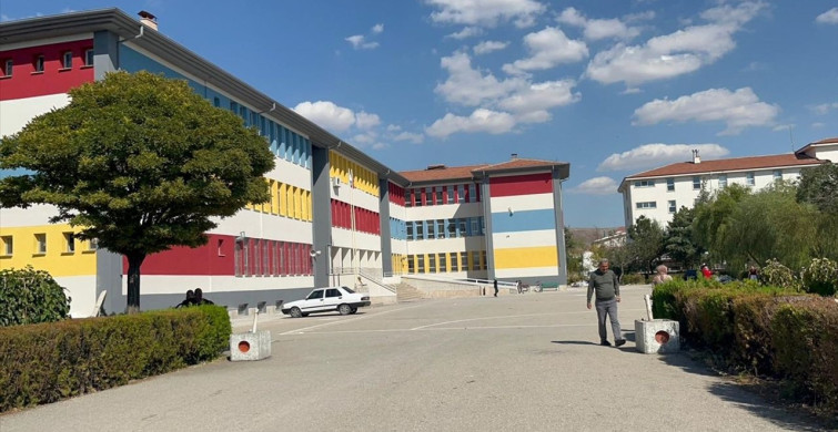 Aksaray'da Okul Müdürüne Saldırı