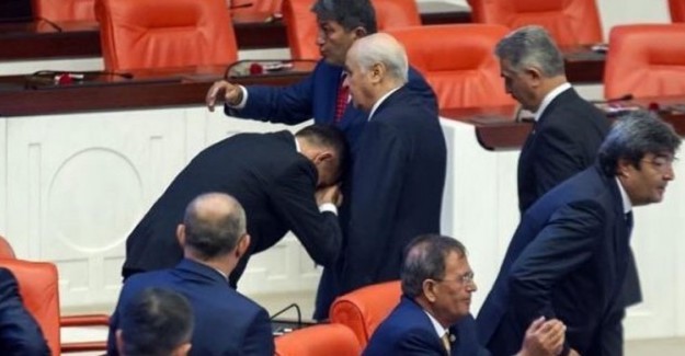 Meral Akşener'den O Vekillere Sert Tepki! Kapıyı Gösterdi
