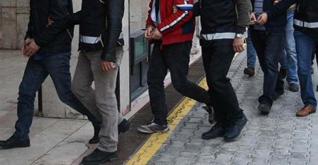 Aktif Görevdeki 48 Asker Hakkında FETÖ'den Gözaltı Kararı