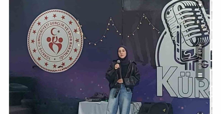 Akyakalı Aleyna Kurtbaş'ın Şiir Yarışmasındaki Başarısı