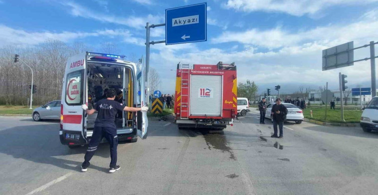 Akyazı'da Trafik Kazası: 4 Yaralı