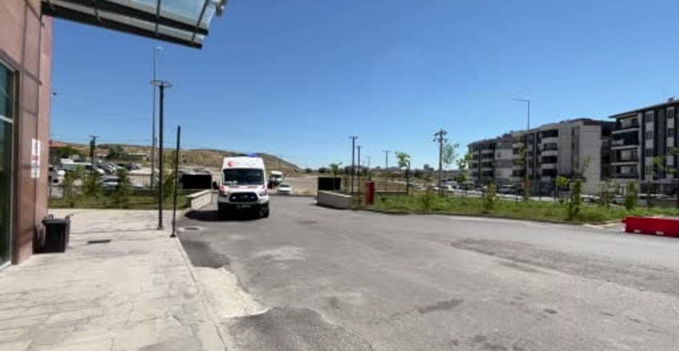 Aladağlar’da mahsur kalan dağcı ve eşi helikopterle kurtarıldı
