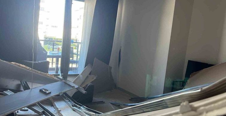 Alanya'da Asma Tavan Çöktü: 2 Kişi Yaralandı