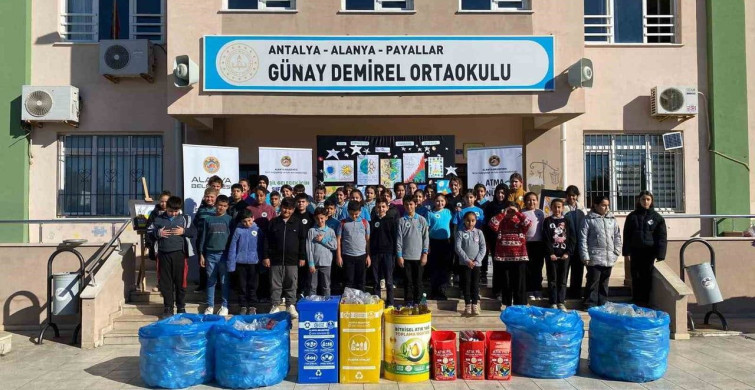 Alanya'da geleceğe yeşil yatırım: 3 bini aşkın öğrenciye çevre eğitimi