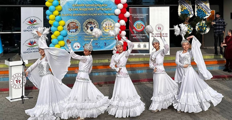Alanya'da Kazak Eğitim Merkezi Resmen Açıldı