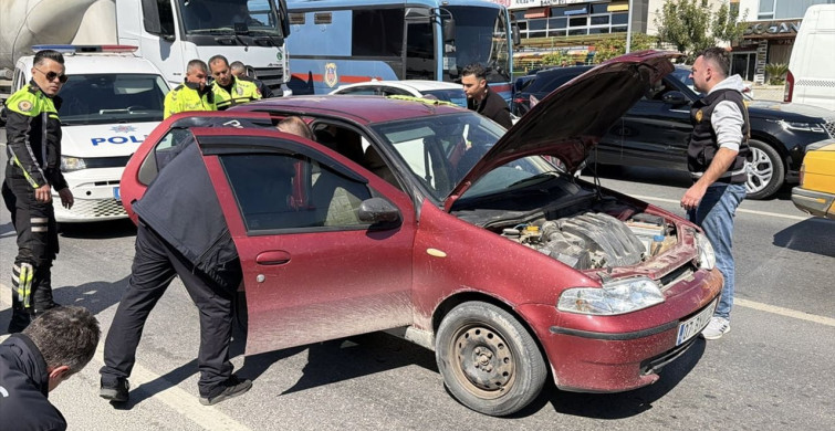 Alanya'da Polisin 'Dur' İhtarına Uymayan Sürücüye Büyük Ceza