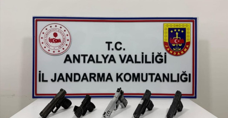 Alanya'da Ruhsatsız Silah Operasyonu: 4 Gözaltı