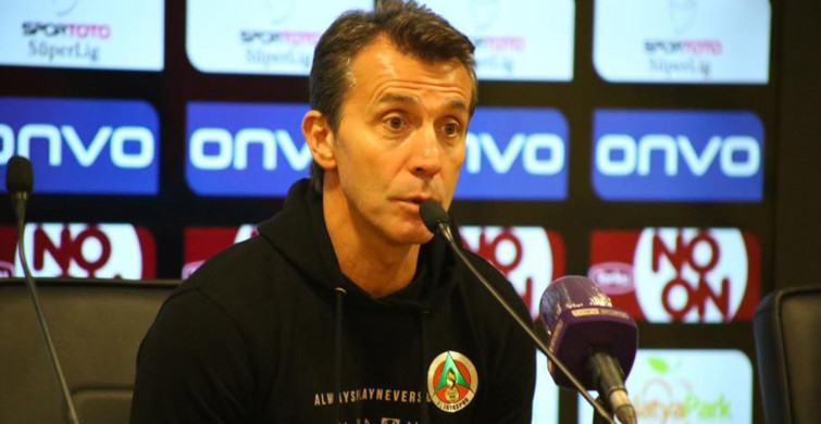 Alanyaspor'da Bülent Korkmaz, Yeni Malatyaspor Galibiyetinin Ardından Açıklamalarda Bulundu