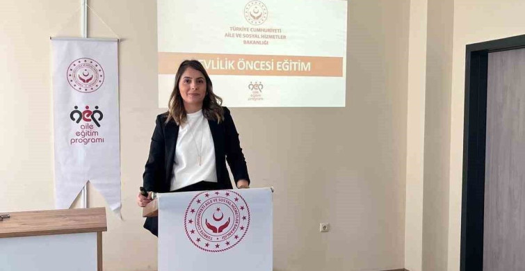 Alaşehir'de Evlilik Öncesi Eğitim Programları Devam Ediyor