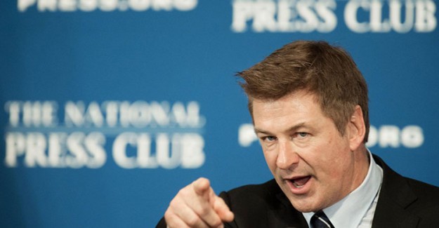 Alec Baldwin'den İlginç Açıklama: Trump'ı Devirmemiz Lazım