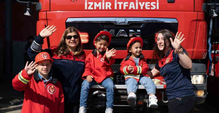 Alevlere Koşan Süper Anneler: İtfaiyeci Annelerin Hikayeleri