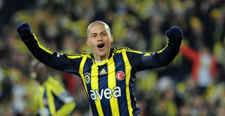 Alex de Souza Teknik Direktörlük Kariyerine Başlıyor