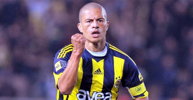 Alex De Souza'dan Fenerbahçelileri Heyecanlandıran Paylaşım!