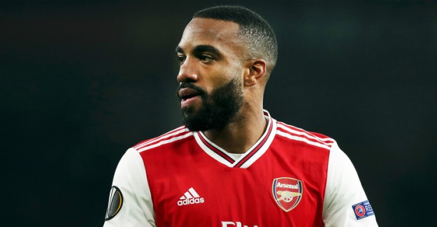 Alexandre Lacazette'ten Ayrılık Söylentilerine Cevap!