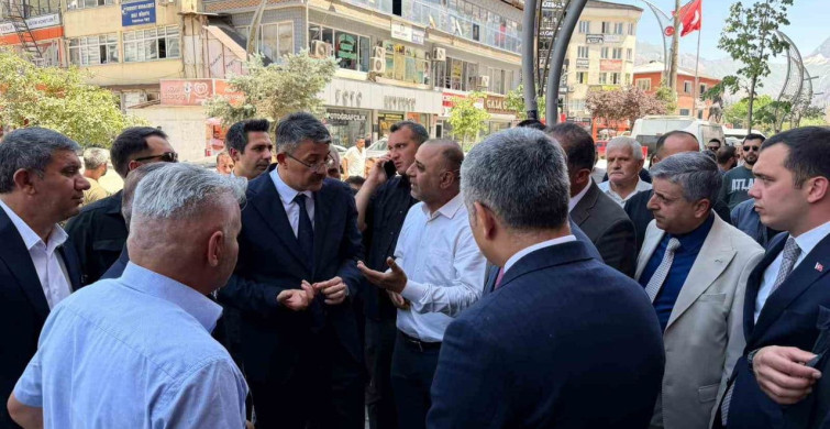 Ali Çelik Hakkari’de güreş finali için bölgeyi ziyaret etti