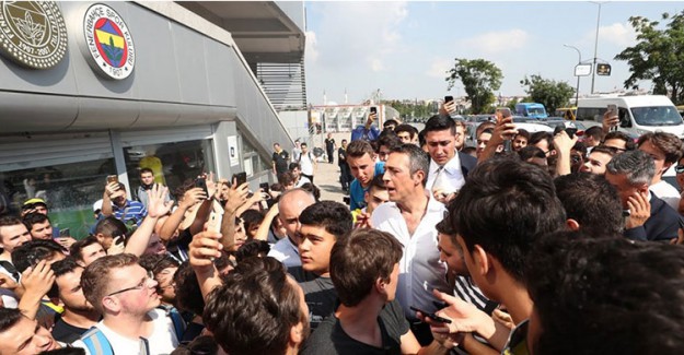 Ali Koç’tan Kombine Alan Öğrencilere Sürpriz!