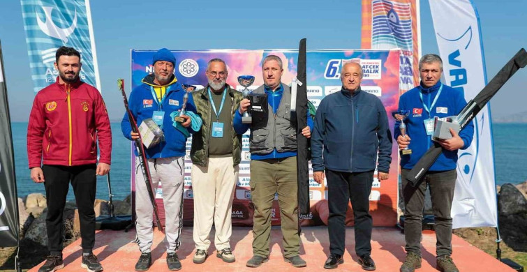 Aliağa'da Geleneksel At-Çek Balık Avı Festivali Coşkusu