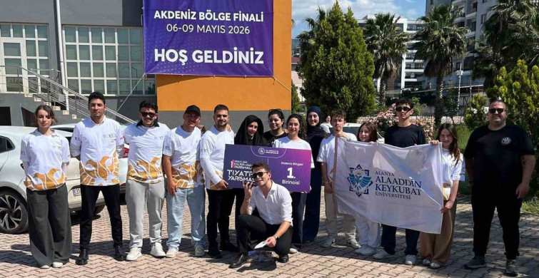 ALKÜ Tiyatro Topluluğu Bölgede Şampiyon Oldu