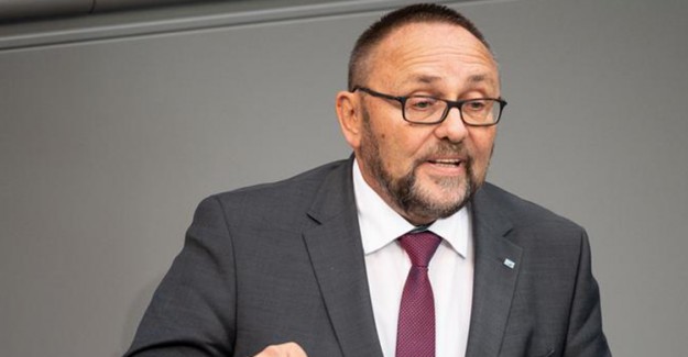 Alman Bakan Sokak Ortasında Saldırıya Uğradı