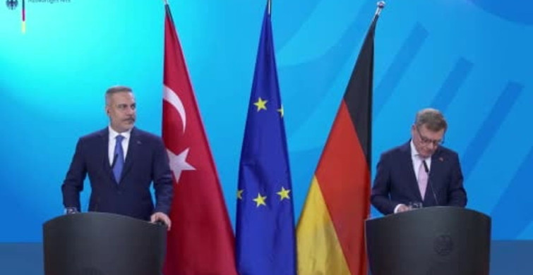 Alman Bakan Wadephul Türkiye'yi Övgüyle Karşılıyor