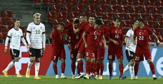 Alman Basını Türkiye’yi Manşetlerinden Düşüremiyor!