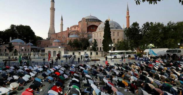 Alman Papaz: Hiçbir Camide Dua Etmiş Miydiniz?