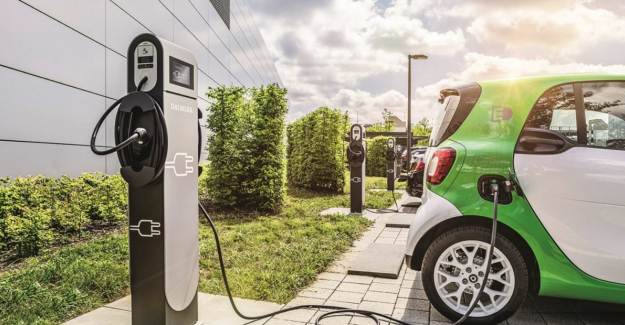 Almanya Evinde Elektrikli Şarj İstasyonu Kuranlara Para Ödeyecek 