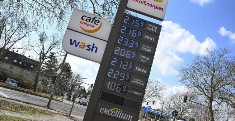 Almanya'da Akaryakıt Fiyatlarına Günlük Sınır Getiriliyor