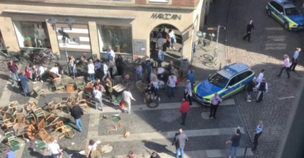 Almanya'da Bir Araç Yayaların Arasına Daldı: 6 Ölü 30 Yaralı Var
