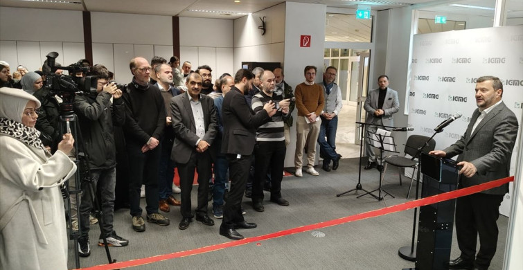 Almanya'da Ebru Sanatı Sergisi: Sabahın Renkleri