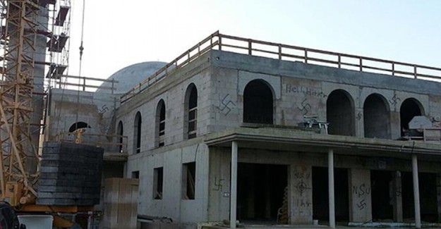 Almanya'da İnşaat Halindeki Camiye Korkunç Saldırı