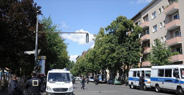 Almanya'da Mültecilere Saldırılar Düzenleniyor