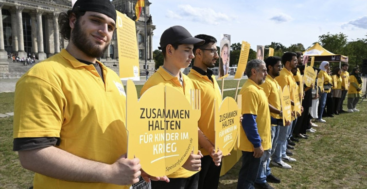 Almanya'da Savaş Bölgelerindeki Çocuklara Dikkat Çekildi