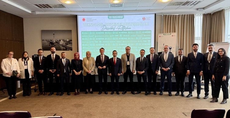 Almanya'da Savunma Sanayiinde Milli Yetkinlik Hamlesi Etkinliği Almanya'da Savunma Sanayiinde Milli Yetkinlik Hamlesi Etkinliği
