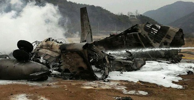 Almanya’da Uçakla Helikopter Çarpıştı: Ölüler ve Yaralılar Var!