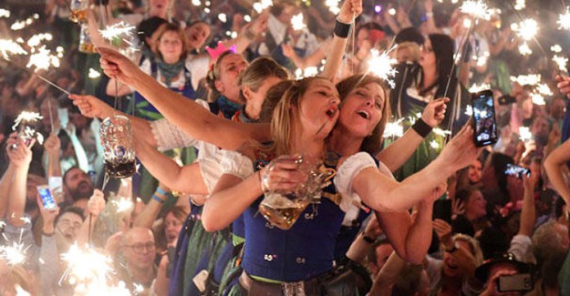 Almanya'daki Festivalde Rekor Alkol Tüketimi!