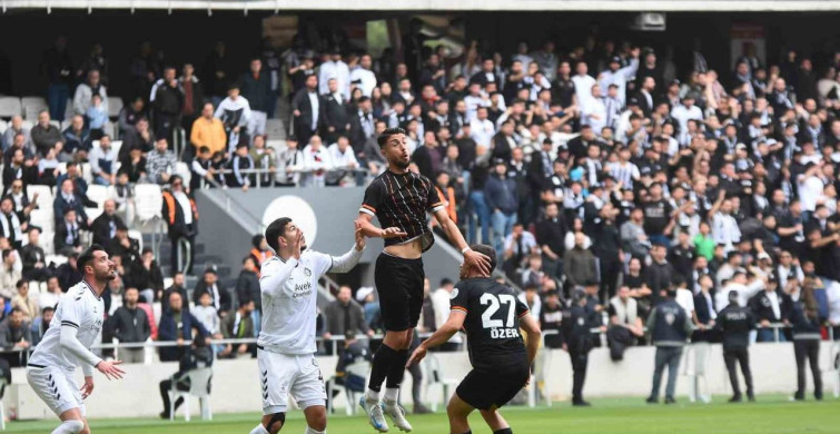 Altay ve İzmir Çoruhlu FK Beraberliği