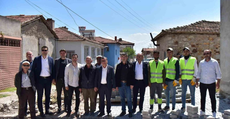 Altıeylül'de Üst Yapı Çalışmaları Hızla Devam Ediyor