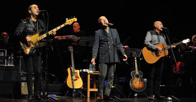 Amadeus Oyunu, MFÖ ve Haluk Levent Sanatseverler İle Buluşacak 