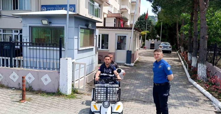 Amasra'da Yaralı Kırlangıca Polis Şefkati