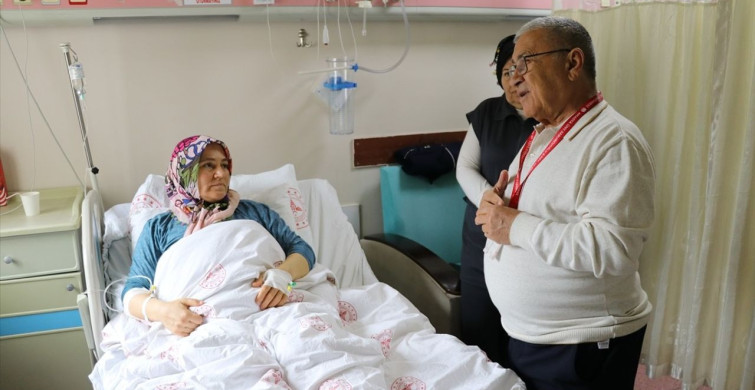 Amasya'da 38 Yaşındaki Kadından 8,5 Kilogramlık Kitle Alındı