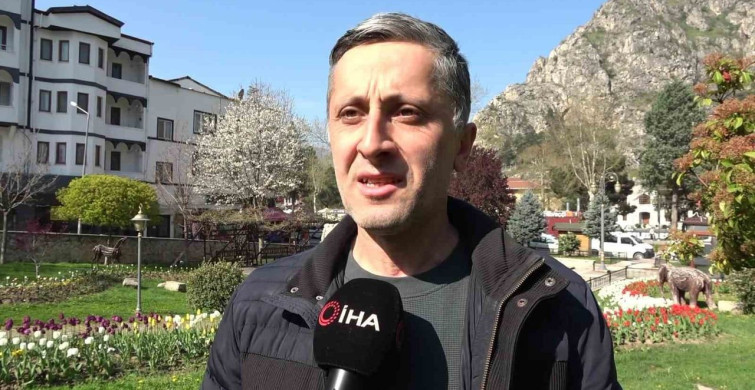 Amasya'da Duyarlı Vatandaş Kuşkonmaz Toplayıp 6 Torba Çöp Topladı