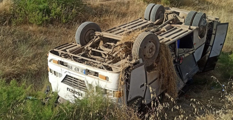 Amasya'da tarım işçilerini taşıyan midibüs devrildi: 16 yaralı