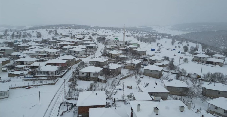 Amasya'nın Yüksek Kesimlerinde Etkili Kar Yağışı